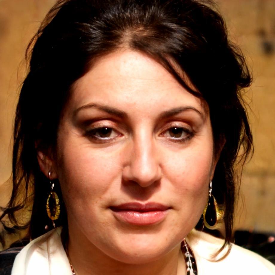 Freya Lindstrom from Brisbane discussing her experience with calyventos budget control services